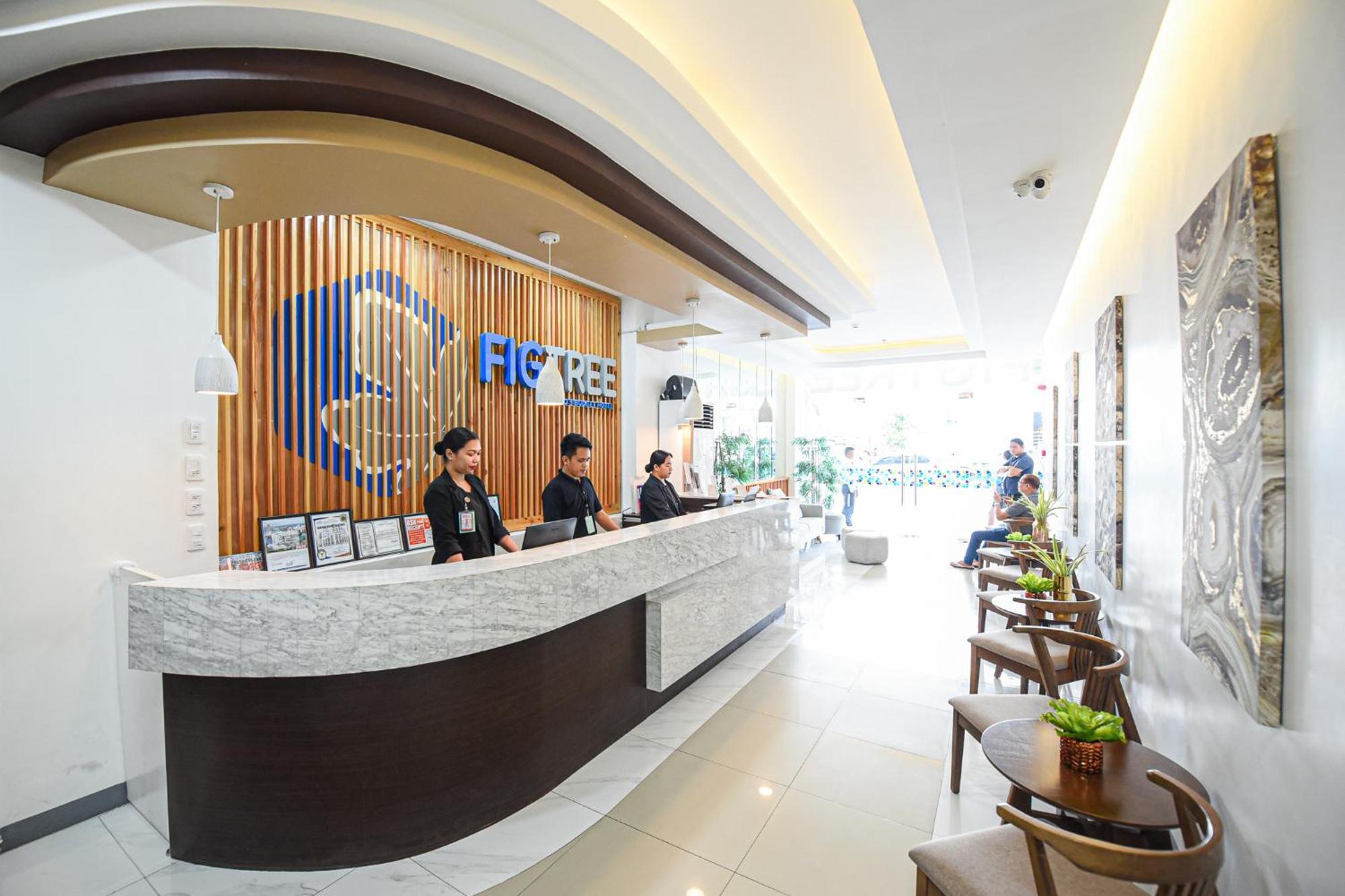Figtree Hotel Iloilo City Exteriör bild
